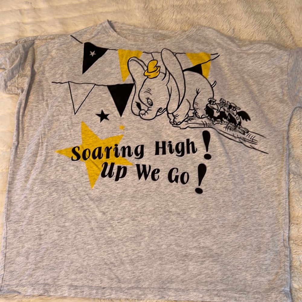 Disney Uniqlo Dumbo “Soaring High Up We Go” shirt